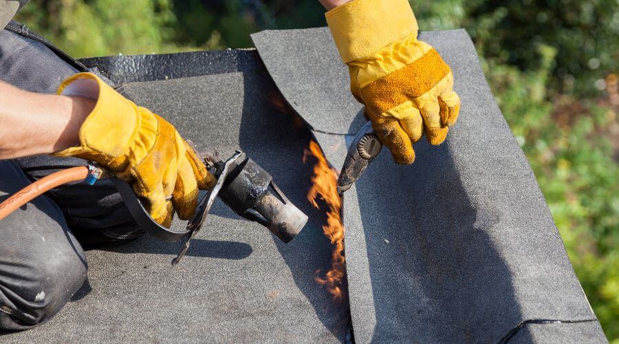 Expert Emergency Roof Repairs services in Gulfport, MS